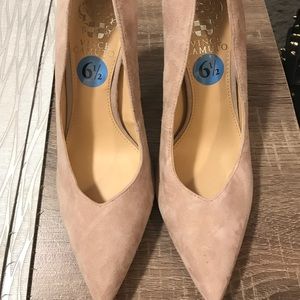 Vince Camuto tan suede pointed heels!